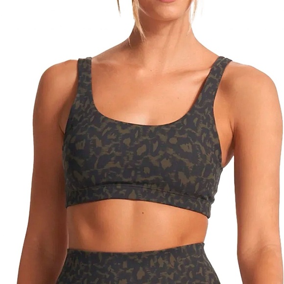 Vuori Sport-bra Cheetah 🐆 Large - Picture 1 of 14